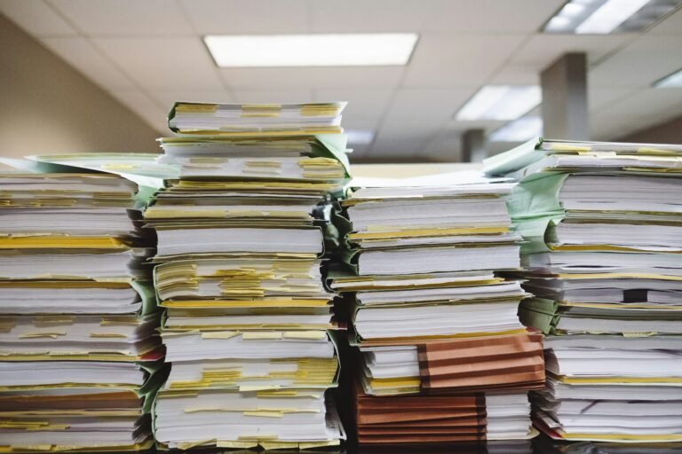 Documentos necesarios para vender una propiedad: guía completa